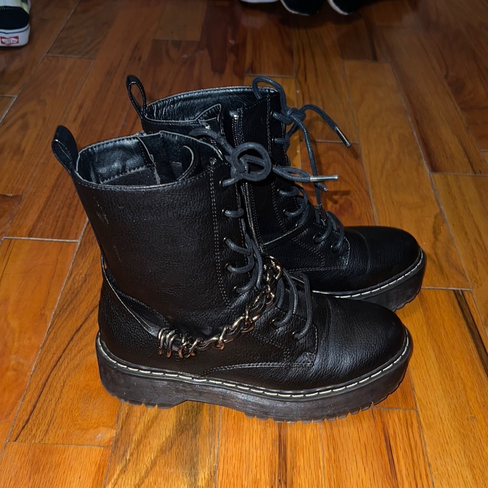 Combat Boot. - Picture 2 of 3